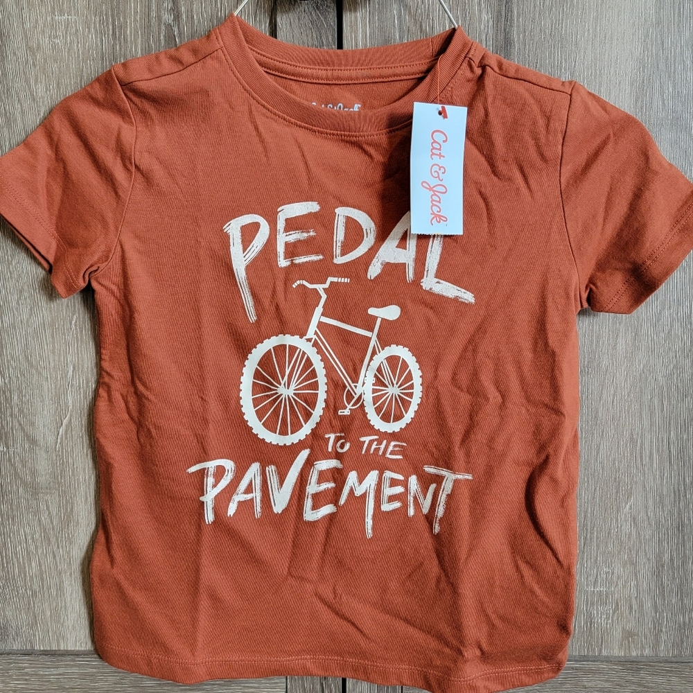 Boy’s Target Brand Cat And Jack Graphic T-Shirt size XS 4/5 NWT!